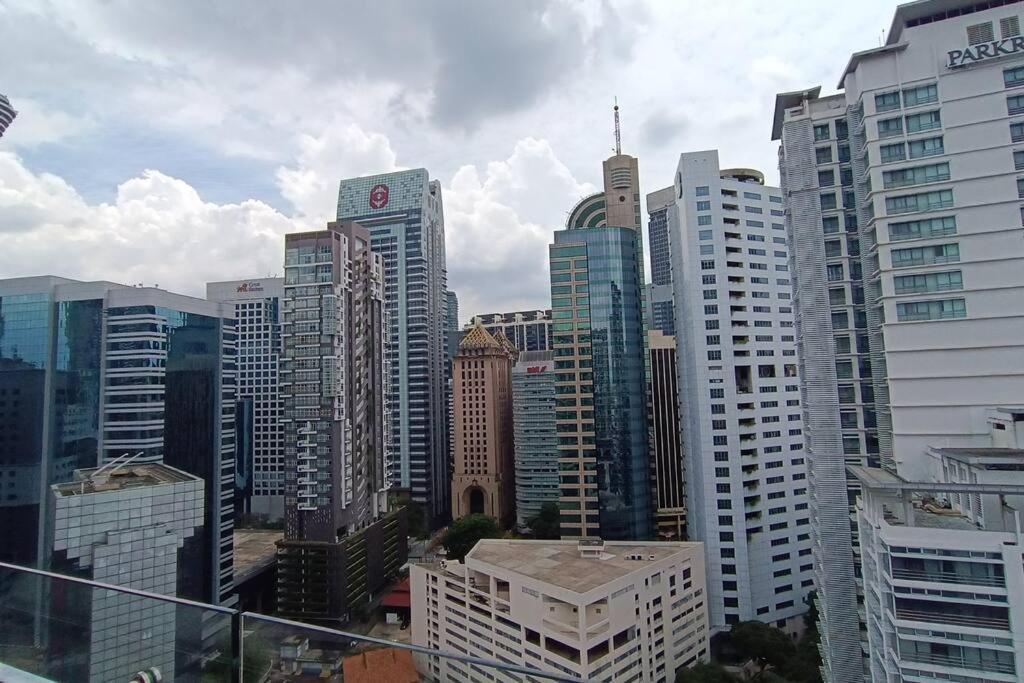 A05 Bukit Ceylon Kl Tower View Balcony Apartment Kuala Lumpur Buitenkant foto